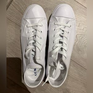 White leather Converse Sneakerd
